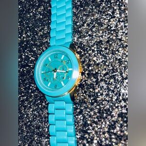 Stainless Steel Teal Watch! One Size Fits Alls All-
